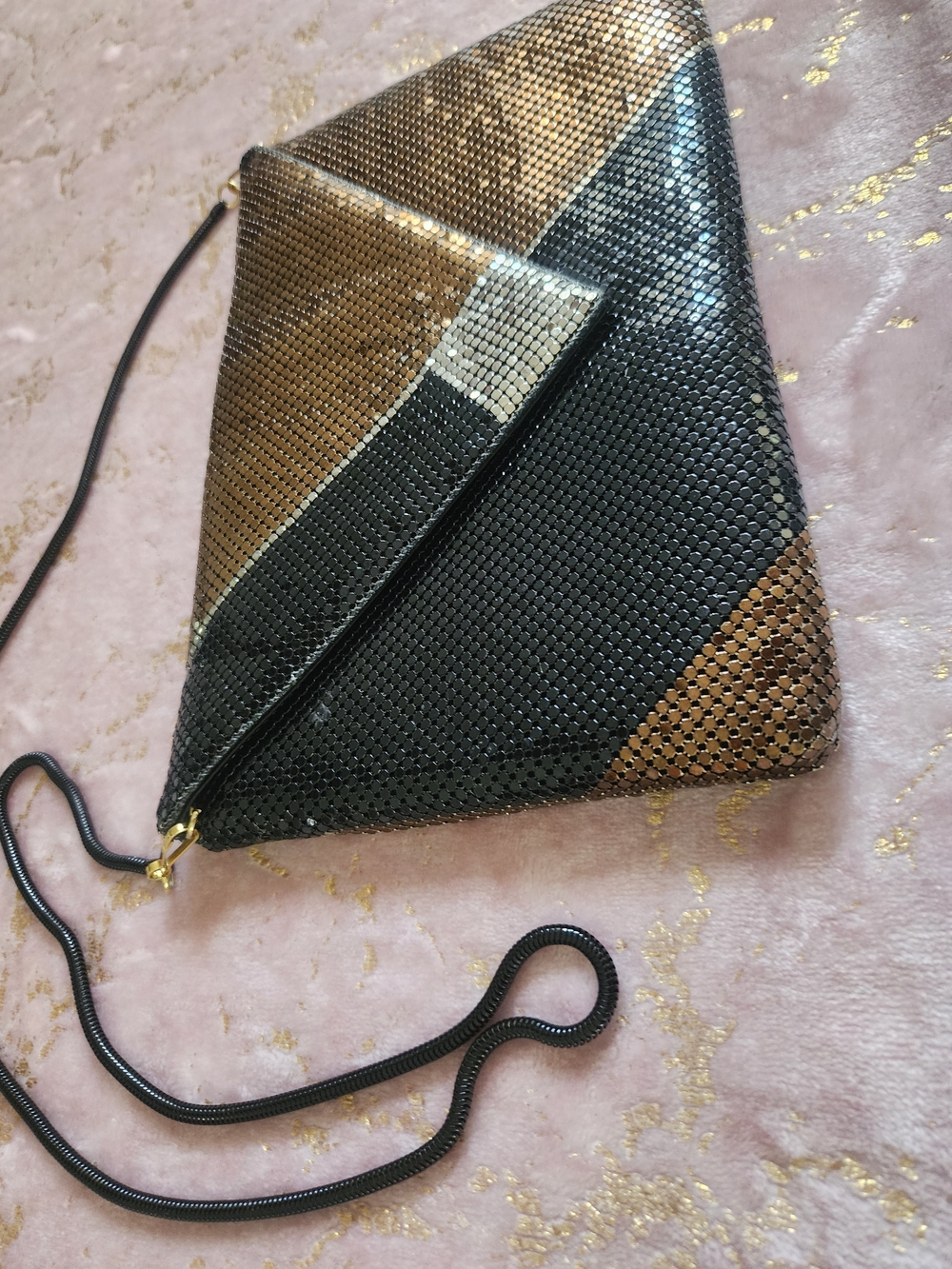 BAG | Sequin Envelope Shoulder Bag in Black and Brown - Picture 4 of 13